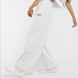 nike black wide leg high waist joggers 
